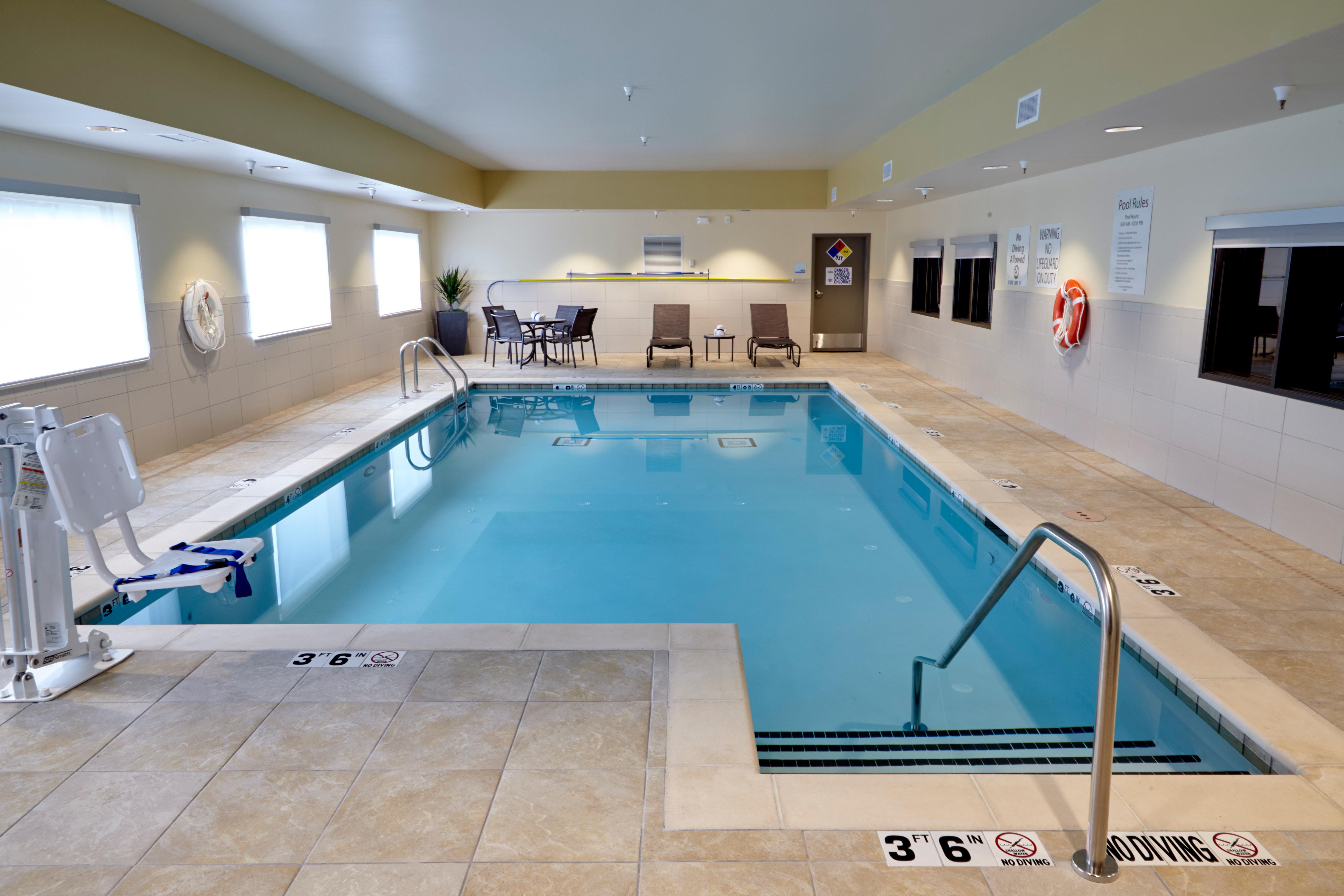 Holiday Inn Express And Suites Tahlequah By Ihg Bagian luar foto