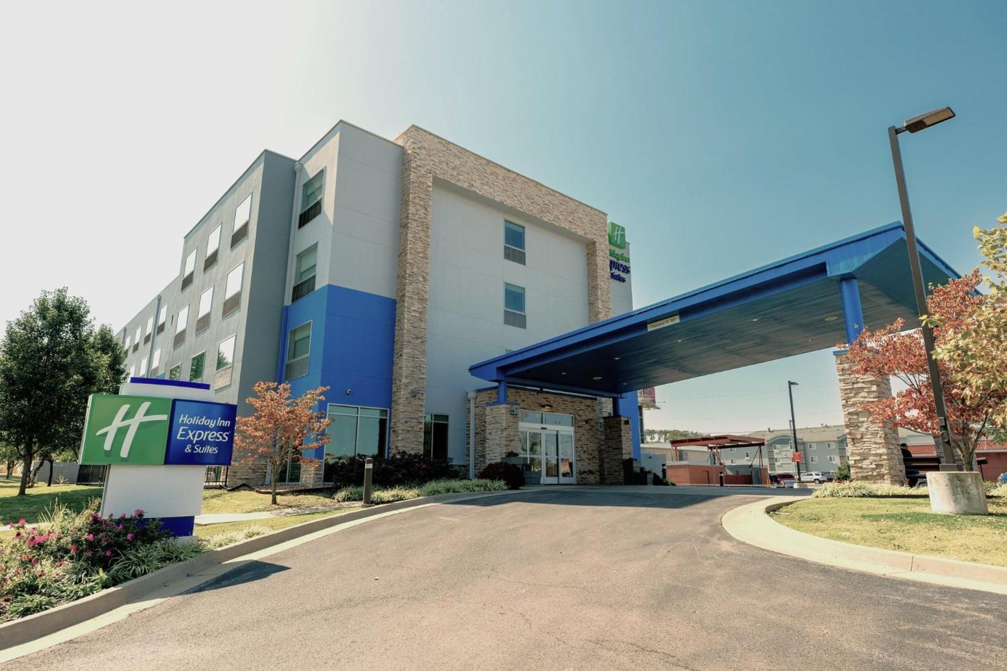 Holiday Inn Express And Suites Tahlequah By Ihg Bagian luar foto